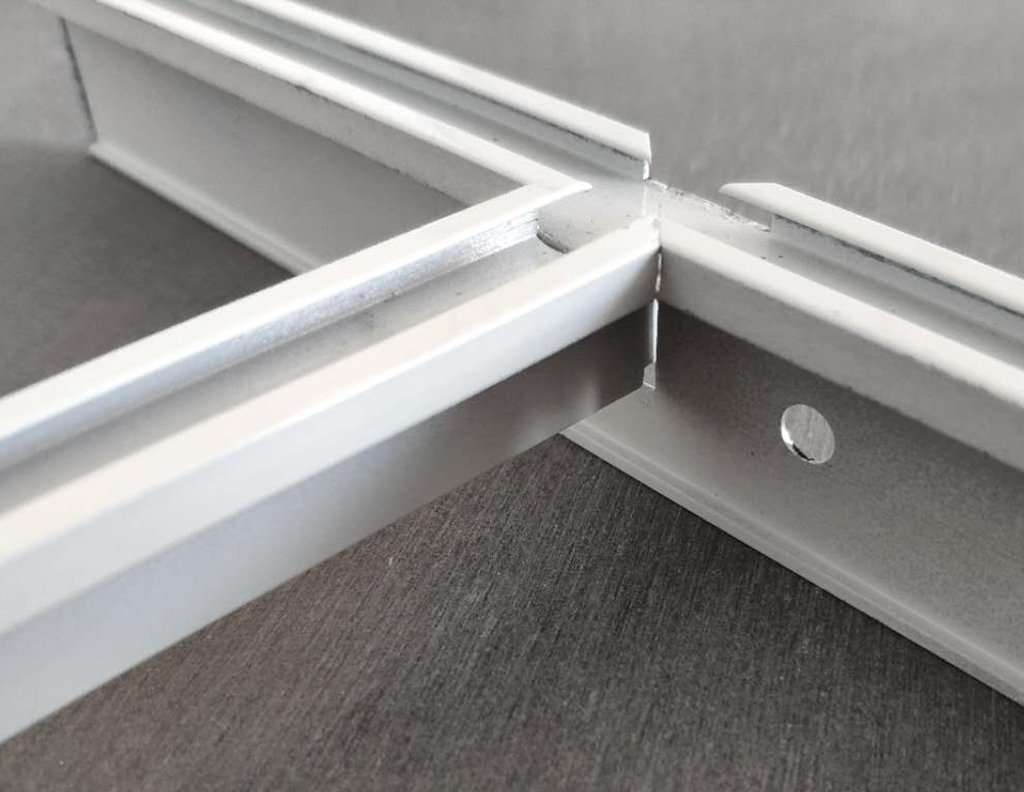 高強(qiáng)度鋁合金龍骨_上人吊頂專用龍骨