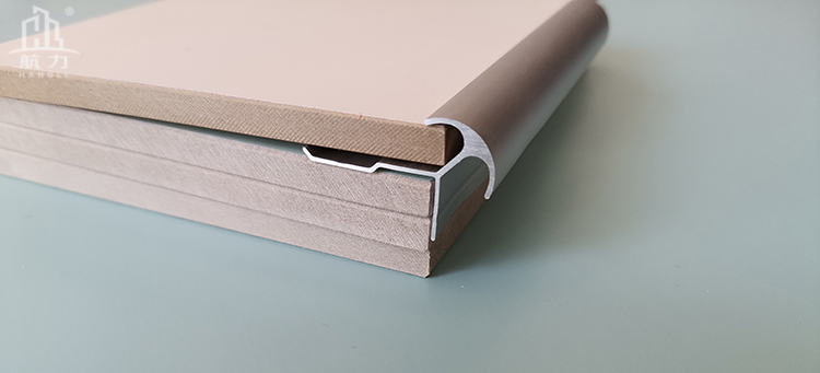 潔凈板專(zhuān)用龍骨-陽(yáng)角